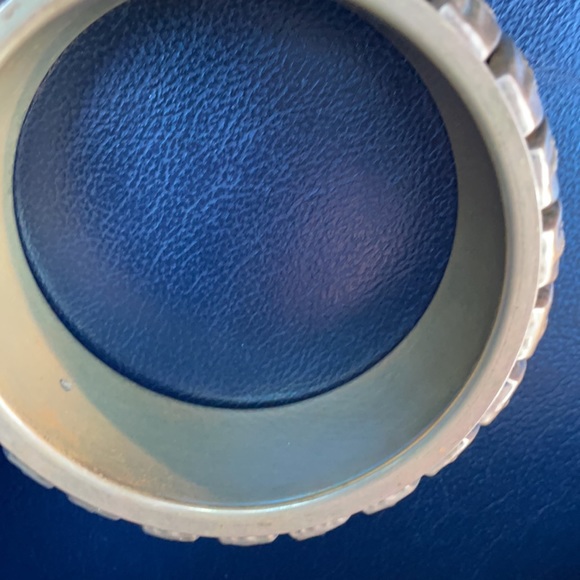 Vintage Brass Bracelet 1970’s 70s. Detailed carving etching repousse - Picture 5 of 6